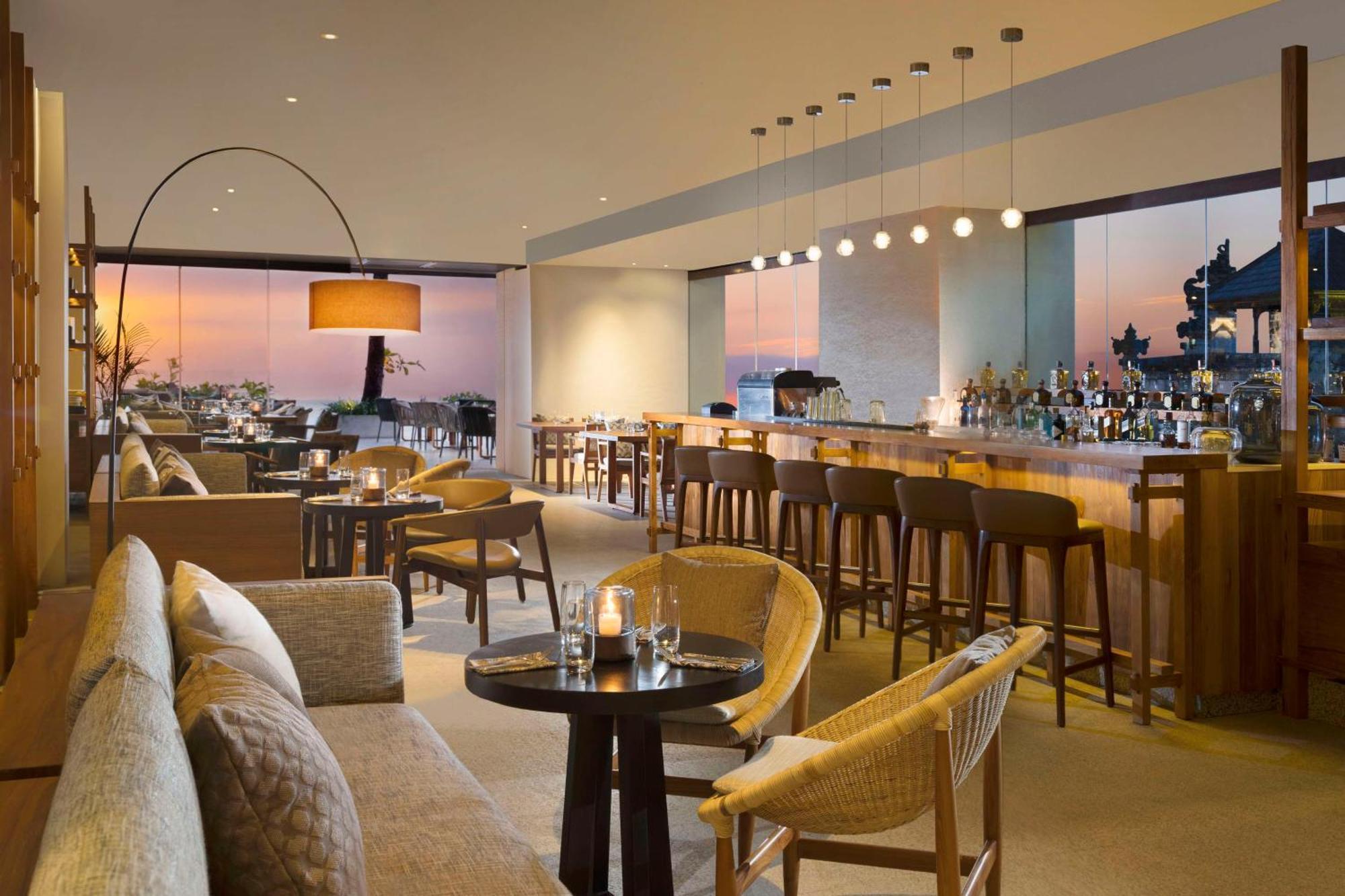 Hotel Alila Seminyak Esterno foto The Bar