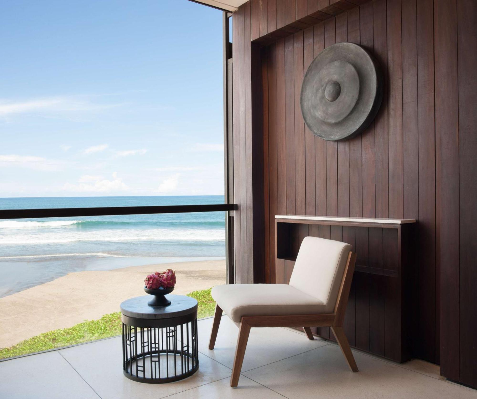 Hotel Alila Seminyak Esterno foto The Beachfront